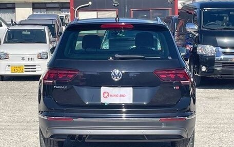 Volkswagen Tiguan II, 2017 год, 1 673 000 рублей, 7 фотография