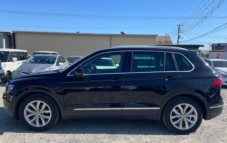 Volkswagen Tiguan II, 2017 год, 1 673 000 рублей, 5 фотография