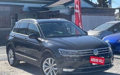 Volkswagen Tiguan II, 2017 год, 1 673 000 рублей, 3 фотография