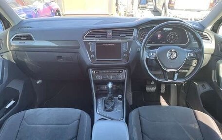 Volkswagen Tiguan II, 2017 год, 1 673 000 рублей, 9 фотография