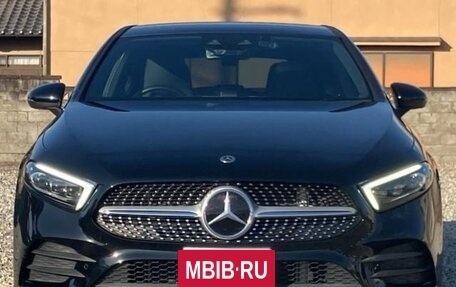 Mercedes-Benz A-Класс, 2022 год, 1 700 000 рублей, 2 фотография