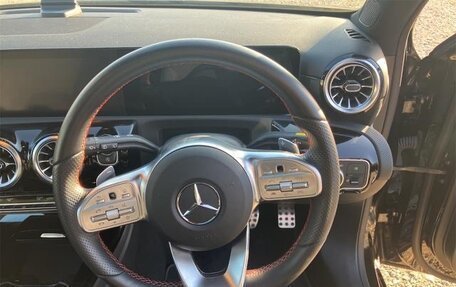 Mercedes-Benz A-Класс, 2022 год, 1 700 000 рублей, 13 фотография