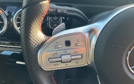 Mercedes-Benz A-Класс, 2022 год, 1 700 000 рублей, 14 фотография