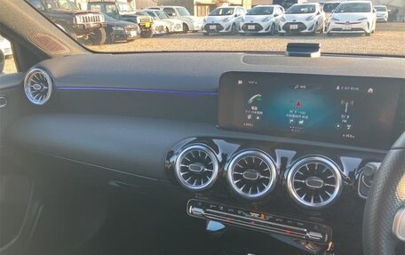 Mercedes-Benz A-Класс, 2022 год, 1 700 000 рублей, 17 фотография