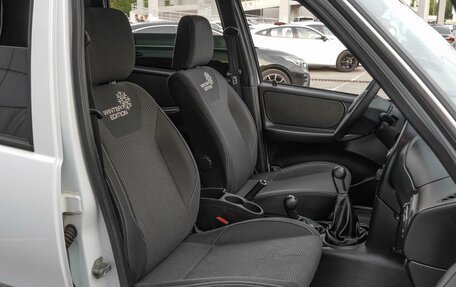 Chevrolet Niva I рестайлинг, 2015 год, 790 000 рублей, 8 фотография