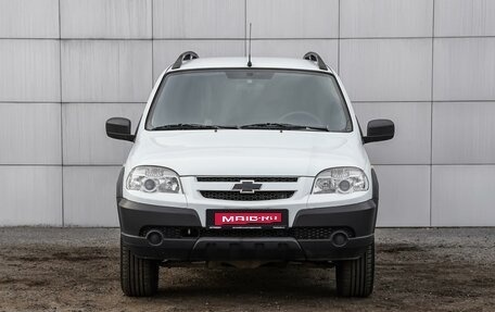 Chevrolet Niva I рестайлинг, 2015 год, 790 000 рублей, 3 фотография