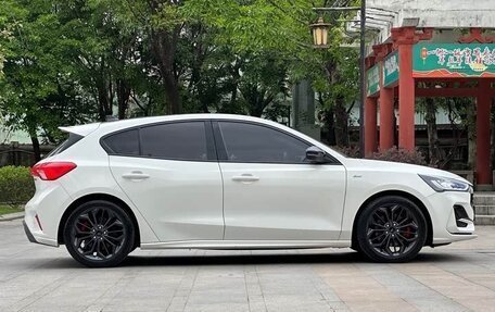 Ford Focus IV, 2022 год, 1 650 000 рублей, 5 фотография