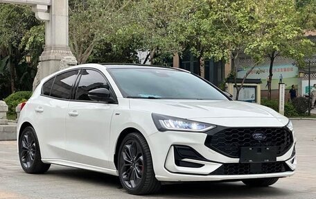 Ford Focus IV, 2022 год, 1 650 000 рублей, 3 фотография