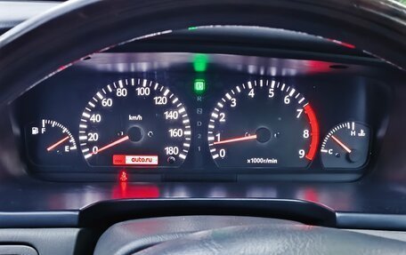 Nissan Laurel VIII, 2002 год, 570 000 рублей, 24 фотография