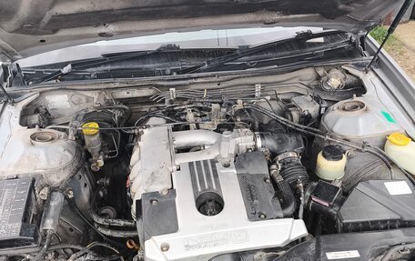 Nissan Laurel VIII, 2002 год, 570 000 рублей, 38 фотография