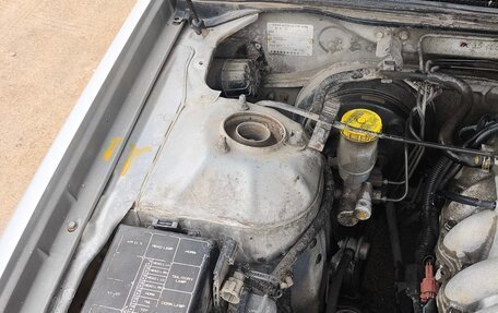 Nissan Laurel VIII, 2002 год, 570 000 рублей, 36 фотография
