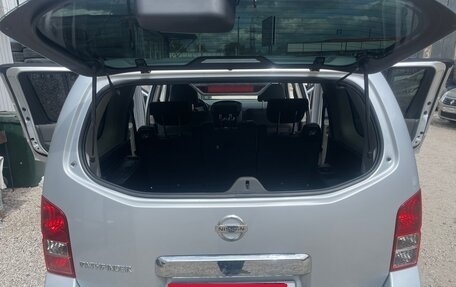 Nissan Pathfinder, 2011 год, 1 550 000 рублей, 22 фотография