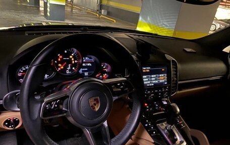Porsche Cayenne III, 2015 год, 3 400 000 рублей, 10 фотография