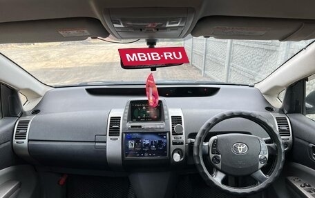 Toyota Prius, 2008 год, 985 000 рублей, 13 фотография