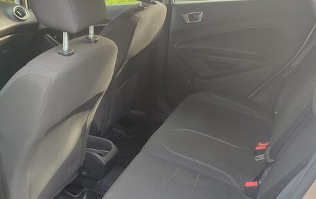 Ford Fiesta, 2017 год, 930 000 рублей, 10 фотография