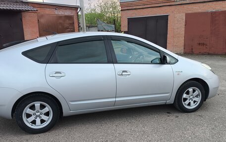 Toyota Prius, 2009 год, 909 000 рублей, 7 фотография