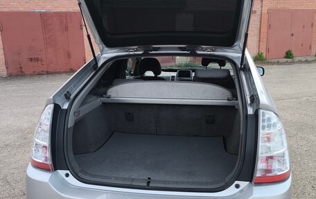 Toyota Prius, 2009 год, 909 000 рублей, 2 фотография