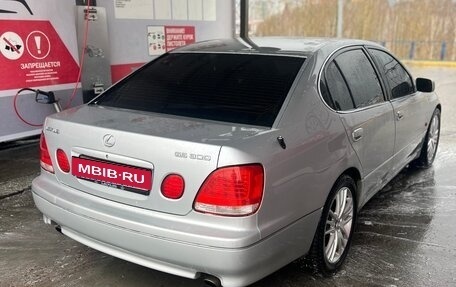 Lexus GS II рестайлинг, 1998 год, 669 000 рублей, 3 фотография