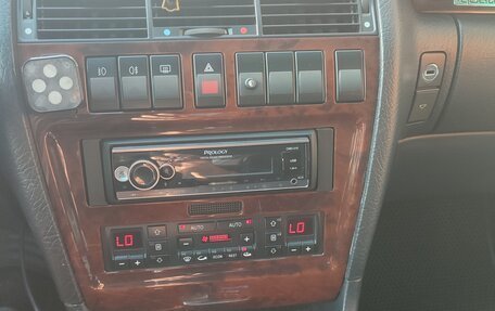 Audi A8, 1997 год, 780 000 рублей, 17 фотография