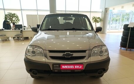 Chevrolet Niva I рестайлинг, 2016 год, 607 000 рублей, 4 фотография