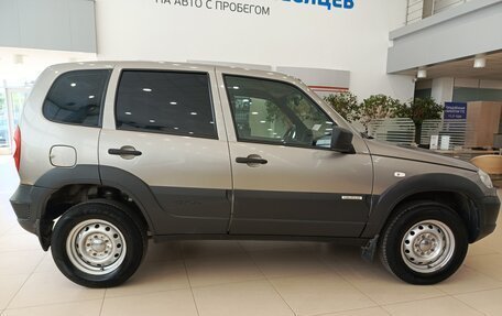Chevrolet Niva I рестайлинг, 2016 год, 607 000 рублей, 8 фотография