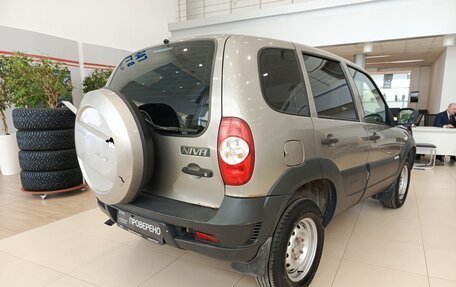 Chevrolet Niva I рестайлинг, 2016 год, 607 000 рублей, 9 фотография