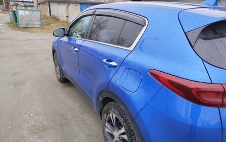 KIA Sportage IV рестайлинг, 2018 год, 1 800 000 рублей, 4 фотография