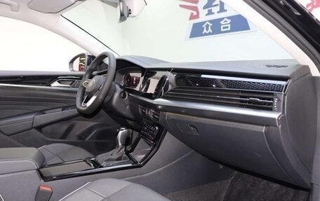 Volkswagen Passat B8 рестайлинг, 2022 год, 2 300 000 рублей, 9 фотография