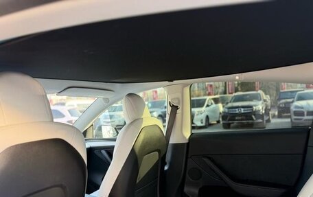 Tesla Model Y I, 2021 год, 2 780 300 рублей, 10 фотография