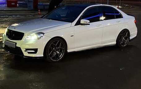 Mercedes-Benz C-Класс, 2011 год, 1 390 000 рублей, 12 фотография