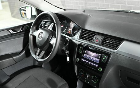Skoda Rapid I, 2019 год, 1 350 000 рублей, 13 фотография