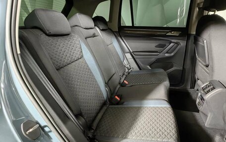 Volkswagen Tiguan II, 2019 год, 2 125 000 рублей, 12 фотография