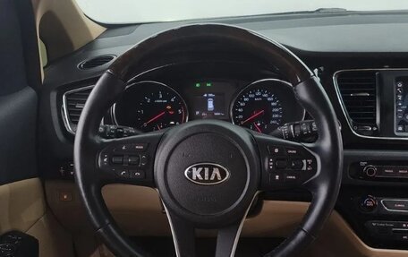 KIA Carnival III, 2020 год, 2 100 000 рублей, 7 фотография