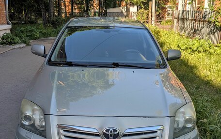 Toyota Avensis III рестайлинг, 2007 год, 800 000 рублей, 3 фотография
