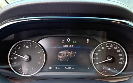 Buick GL8 III, 2022 год, 2 600 000 рублей, 12 фотография