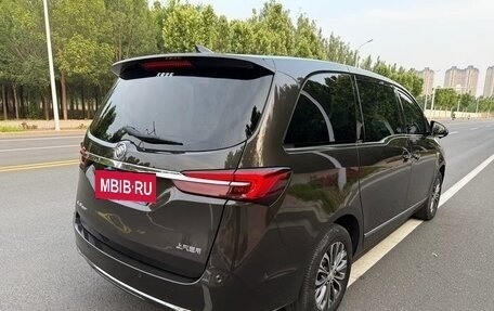 Buick GL8 III, 2022 год, 2 600 000 рублей, 4 фотография