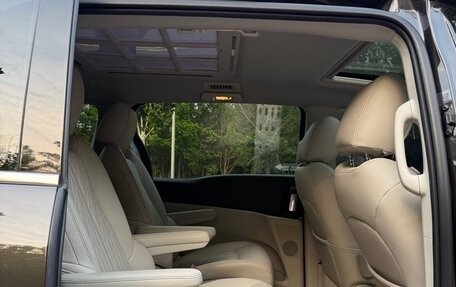 Buick GL8 III, 2022 год, 2 600 000 рублей, 18 фотография