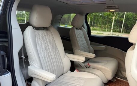 Buick GL8 III, 2022 год, 2 600 000 рублей, 21 фотография