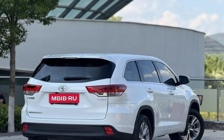 Toyota Highlander III, 2020 год, 2 390 500 рублей, 5 фотография