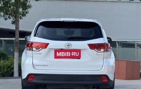 Toyota Highlander III, 2020 год, 2 390 500 рублей, 6 фотография