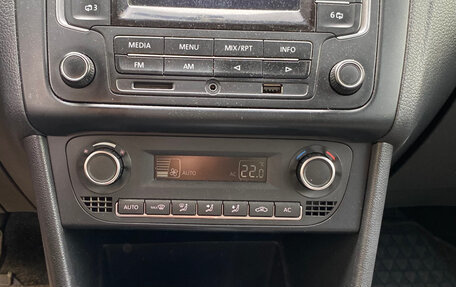 Volkswagen Polo VI (EU Market), 2011 год, 1 000 000 рублей, 17 фотография