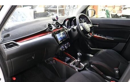 Suzuki Swift V, 2020 год, 1 330 000 рублей, 19 фотография