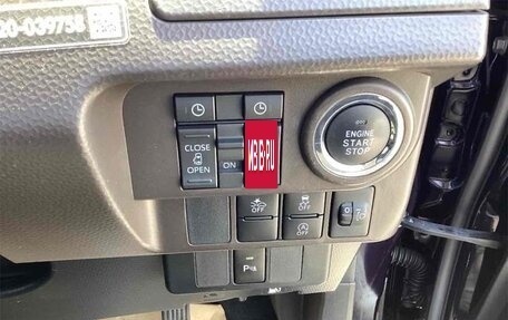 Toyota Roomy I, 2022 год, 900 000 рублей, 13 фотография