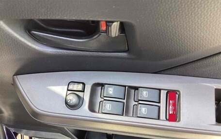 Toyota Roomy I, 2022 год, 900 000 рублей, 14 фотография