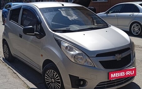 Chevrolet Spark III, 2012 год, 615 000 рублей, 3 фотография