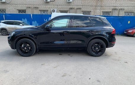 Volkswagen Touareg III, 2011 год, 2 150 000 рублей, 2 фотография