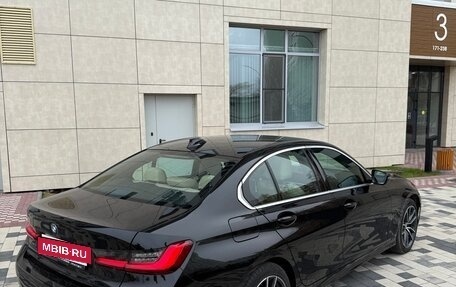 BMW 3 серия, 2019 год, 3 200 000 рублей, 3 фотография