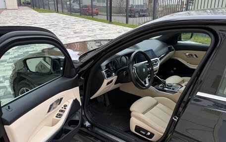 BMW 3 серия, 2019 год, 3 200 000 рублей, 11 фотография