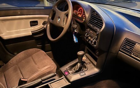 BMW 3 серия, 1992 год, 249 990 рублей, 6 фотография