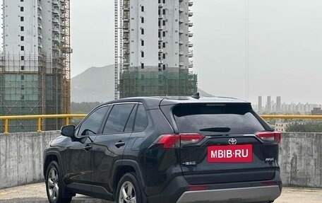 Toyota RAV4, 2022 год, 2 000 300 рублей, 6 фотография